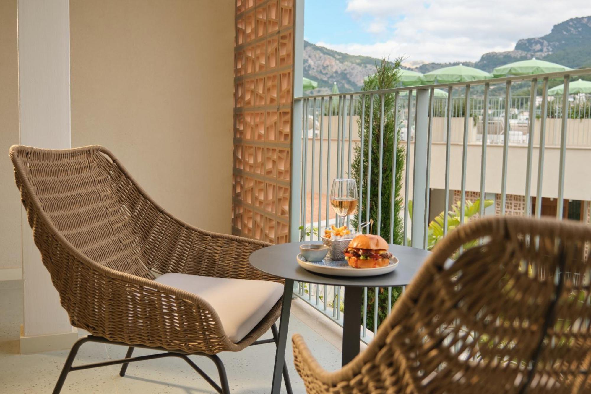 Salino Port Soller Hotel 4*